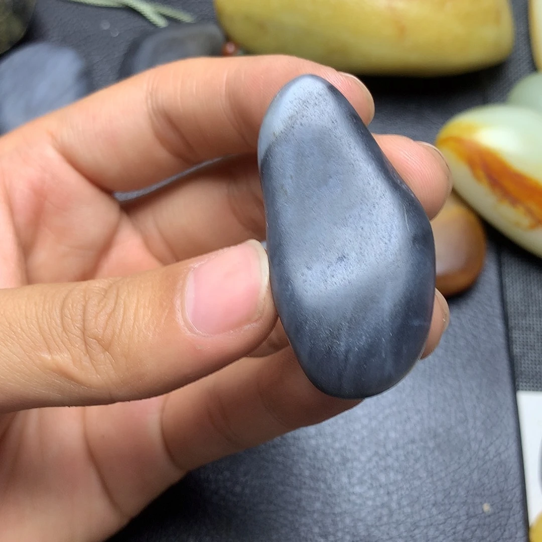 和田玉未镶嵌摆件