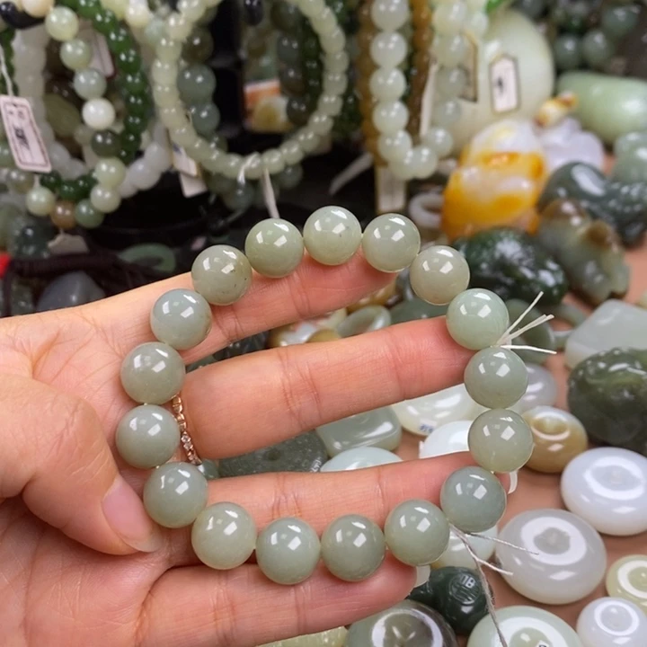 和田玉未镶嵌手链