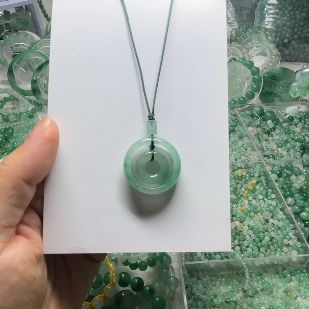 石英质玉（非洲翠）未镶嵌颈饰戒指 甜甜圈搭配吊坠