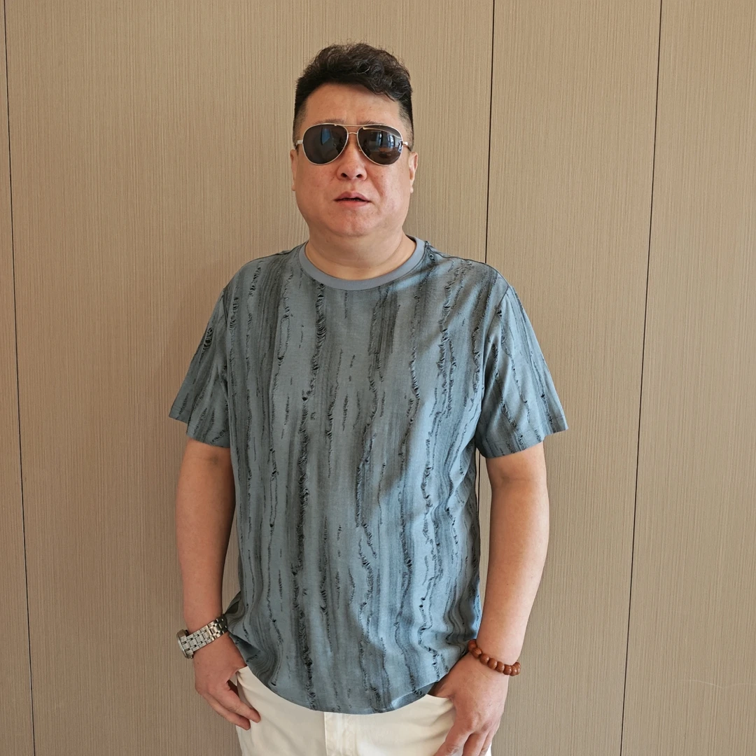 男士时尚透气加大夏季圆领宽松休闲T恤衫半袖胖子大码男装印花DP