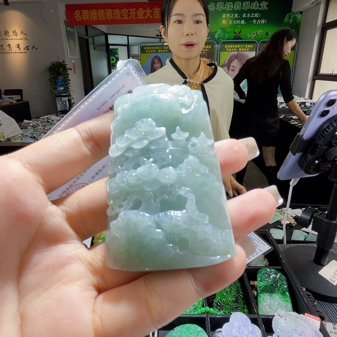 颈饰未镶嵌翡翠一