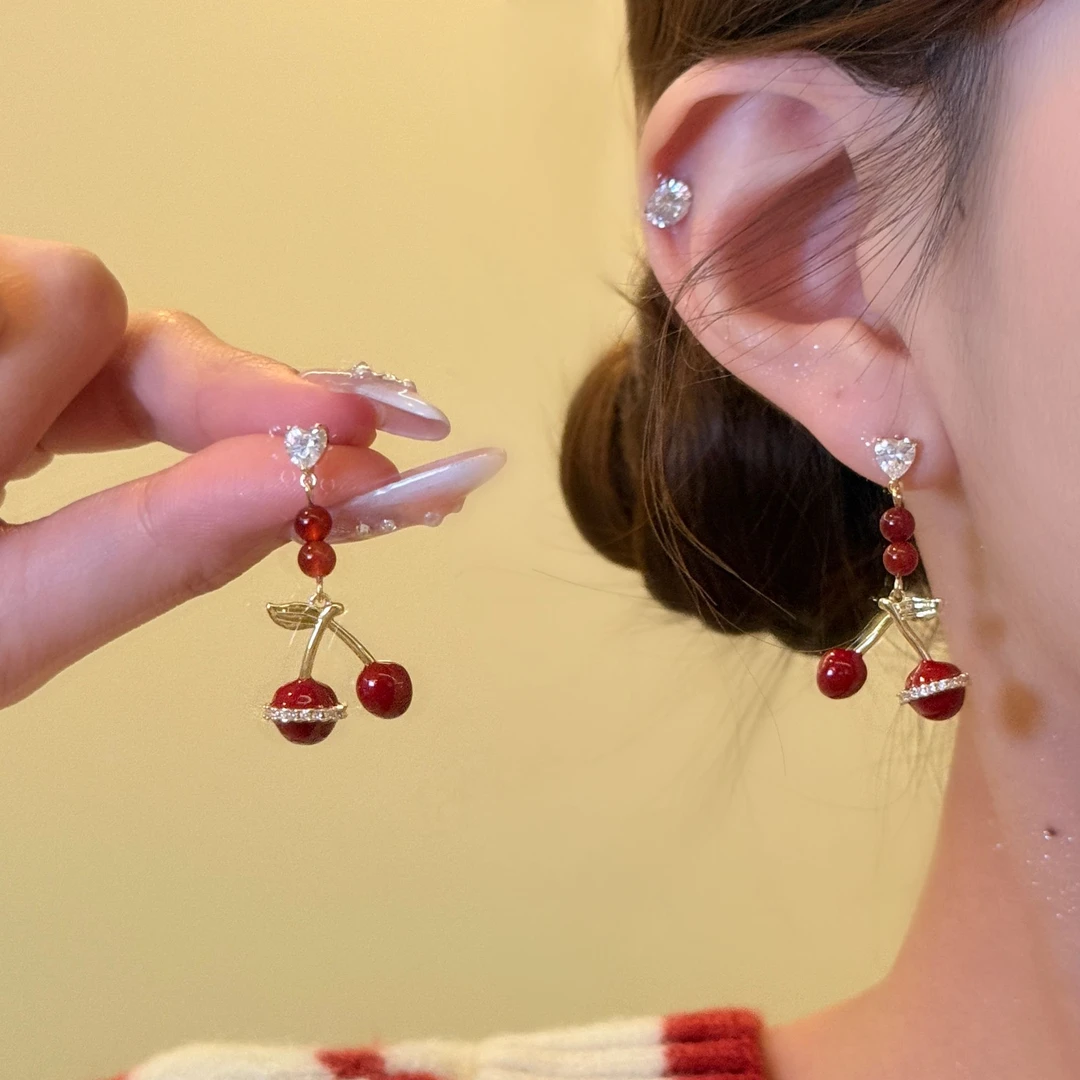 铜合金琉璃耳饰 新年款喜庆闪锆红色樱桃耳环串珠流苏甜美耳饰女