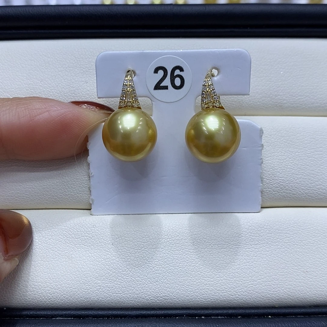 海水珍珠耳饰18K金镶嵌11到12点位浓茶金珠