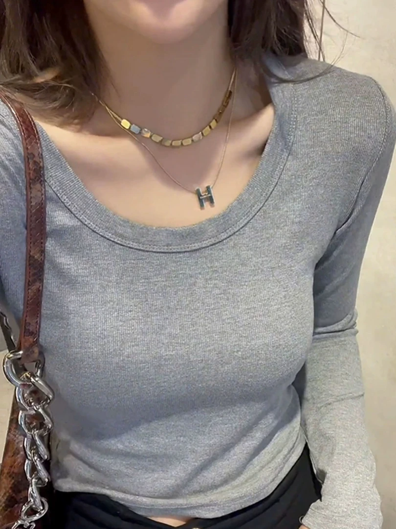 高级感洋气u领内搭打底衫女秋季修身弹力爆款露锁骨长袖上衣