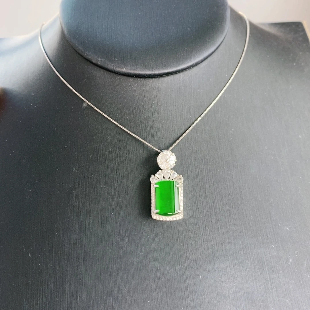 翡翠银S925镶嵌颈饰多样性