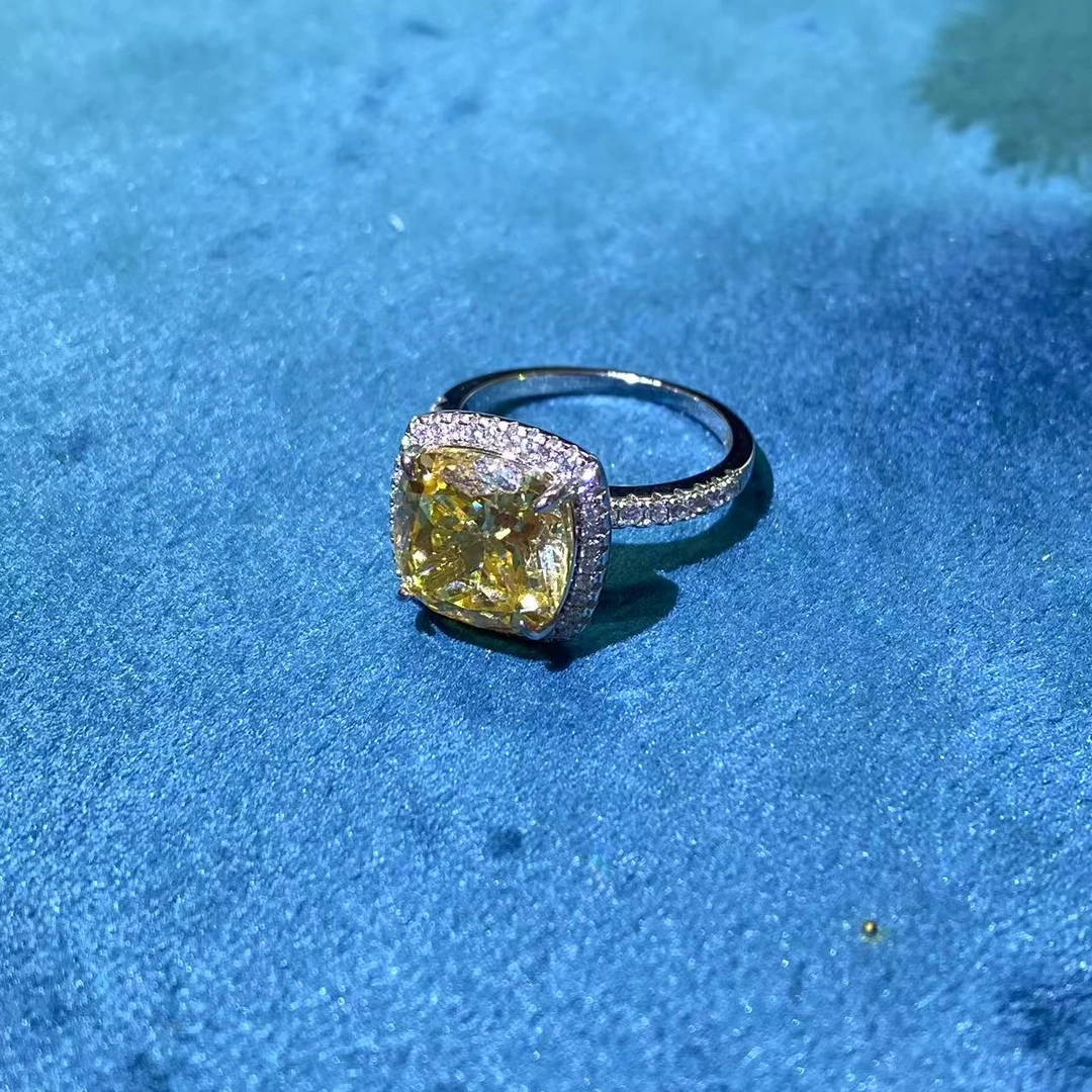 《千年甄选》中.缅H1-04黄方糖款2CT戒指