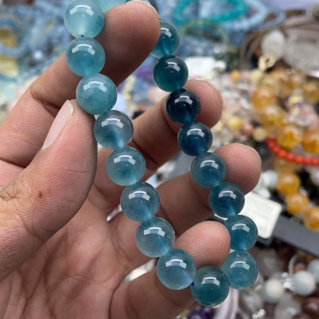 银S925镶嵌手链烟晶今****吗
