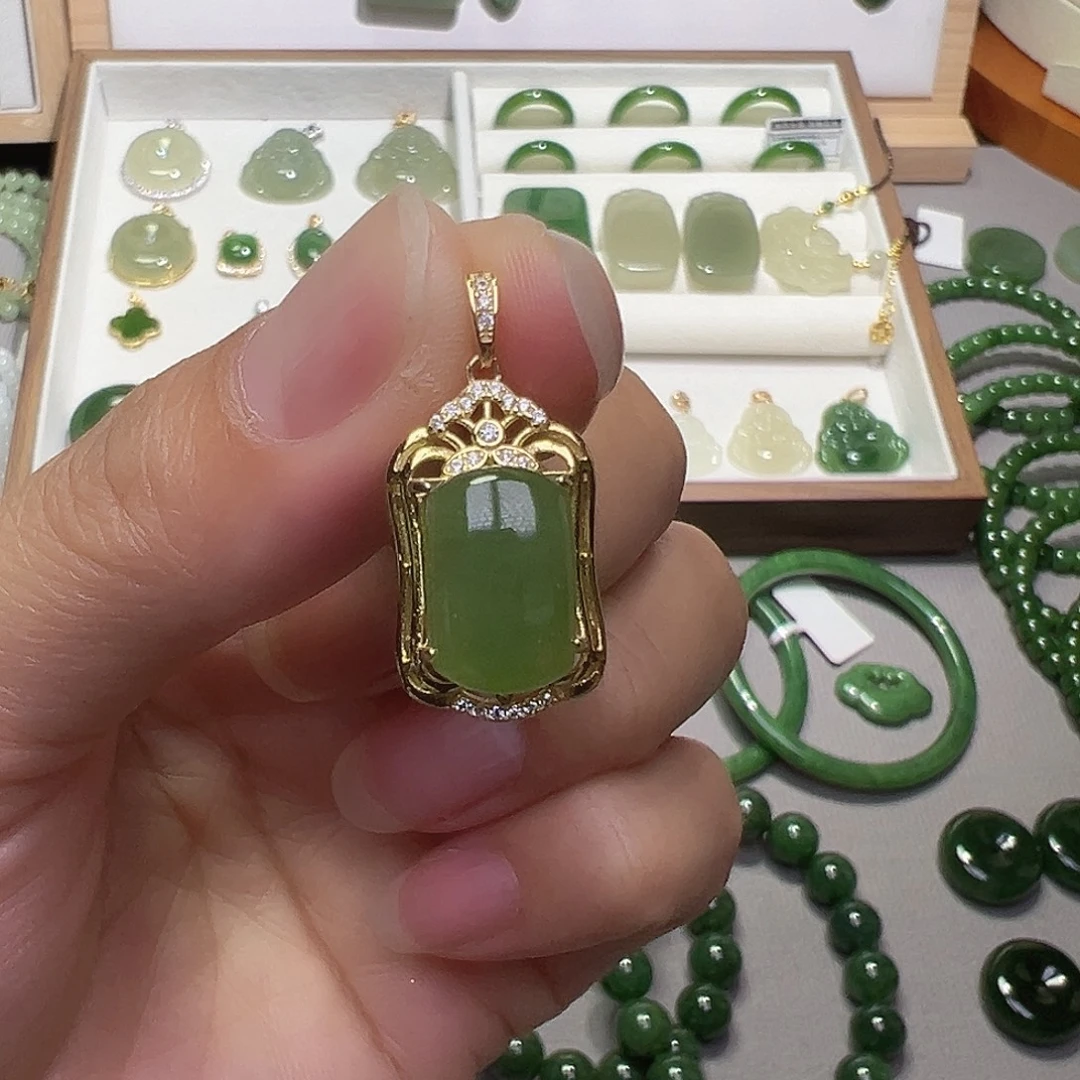 和田玉（碧玉）银S925镀金镶嵌颈饰