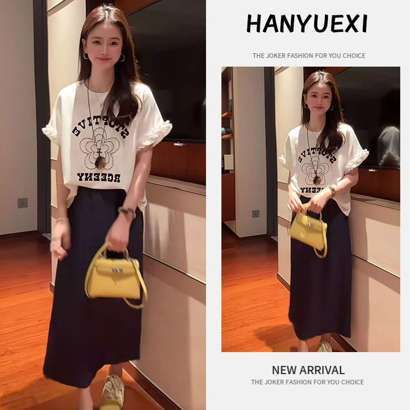 今年流行穿搭一整套2025新款字母印花圆领T恤通勤风半身裙两件套