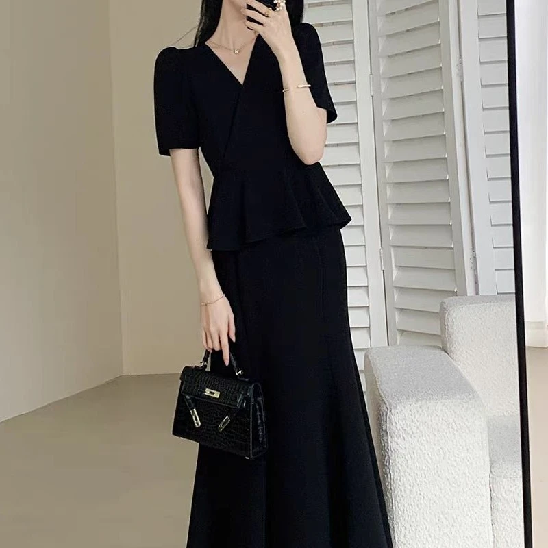 （80-200斤）黑色连衣裙女2025夏新款假两件气质显瘦V领长裙子1783