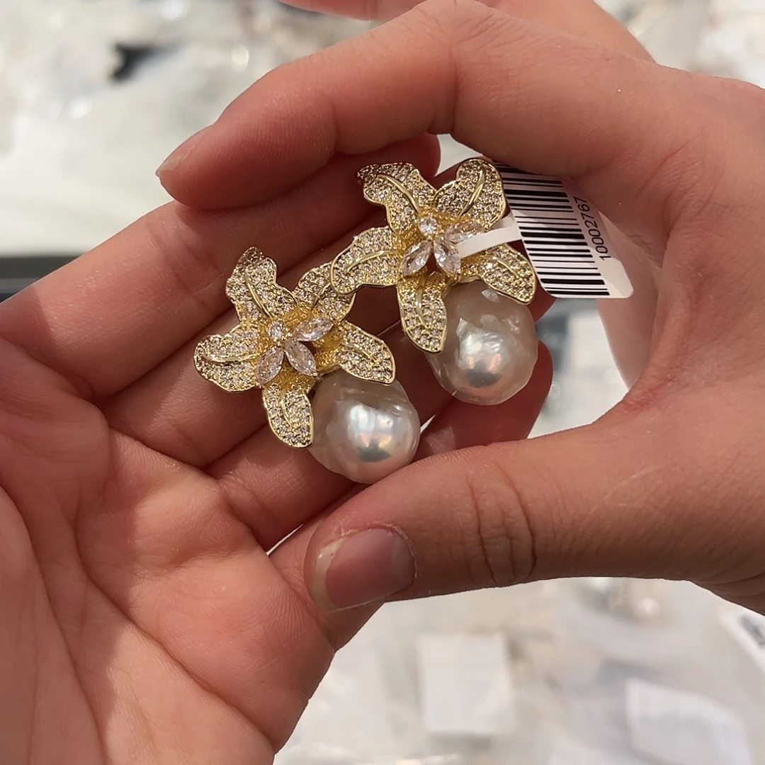 淡水珍珠耳饰合金