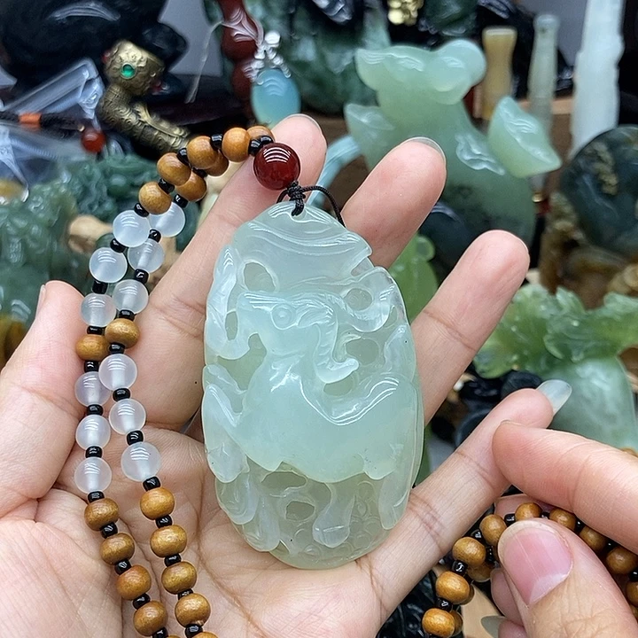 未镶嵌岫玉吊坠挂件