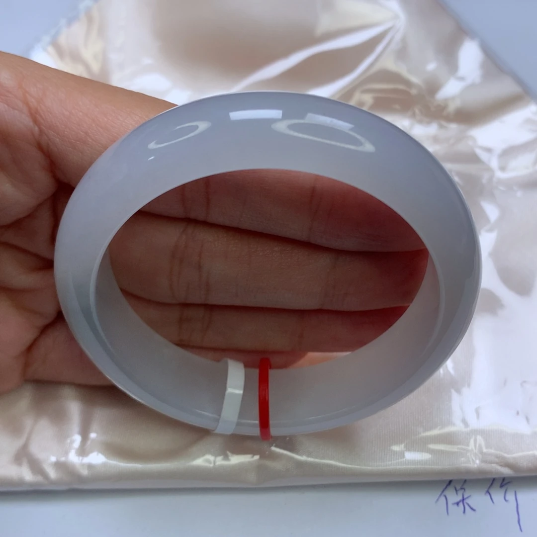 z***L翡翠未镶嵌手镯老坑54圈冰胶透亮白月光023