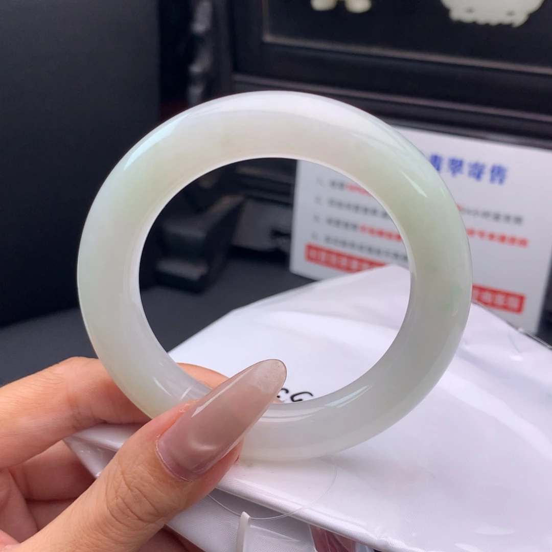 翡翠未镶嵌手镯29