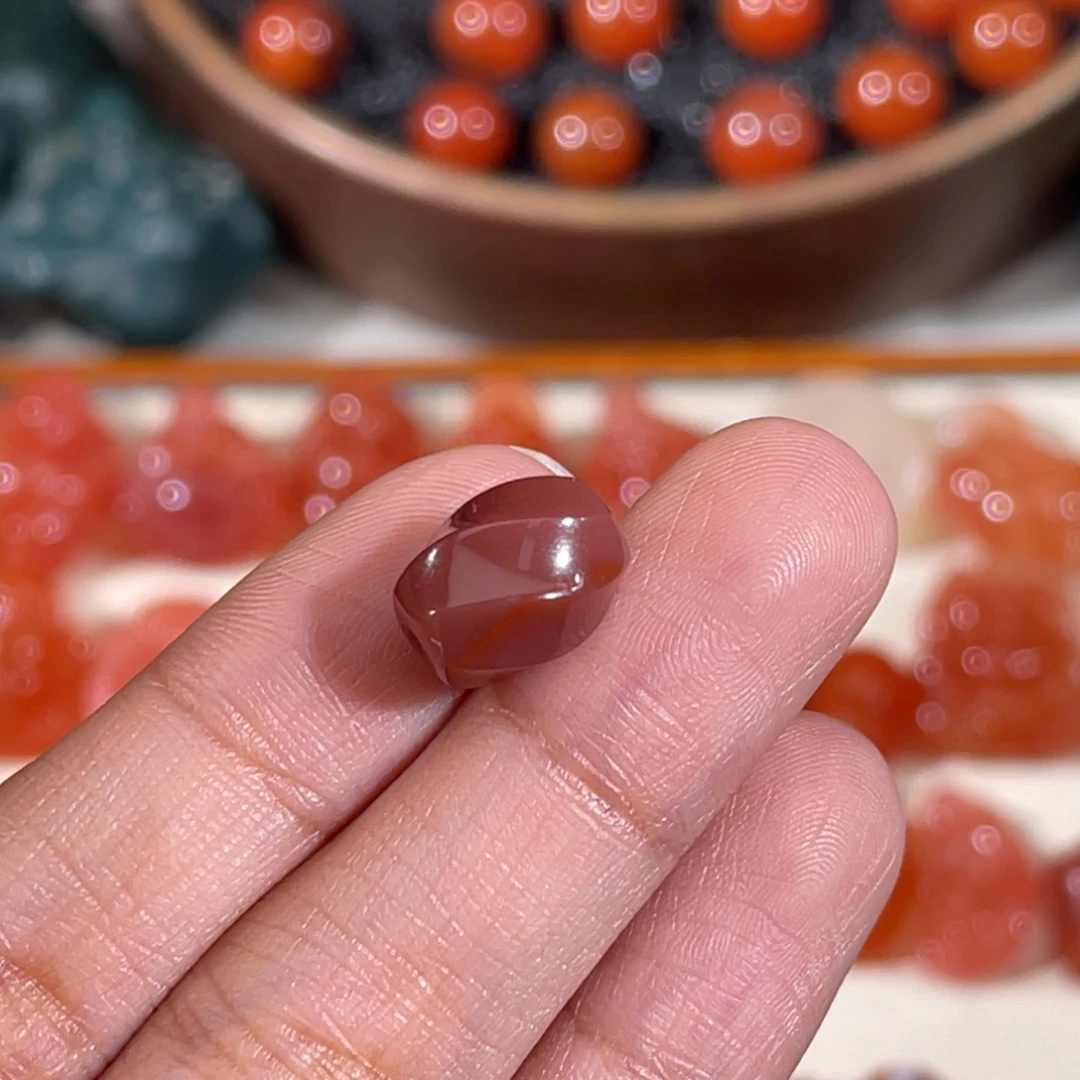 玛瑙/玉髓未镶嵌纽棱珠 11.6x8.4mm 不换退