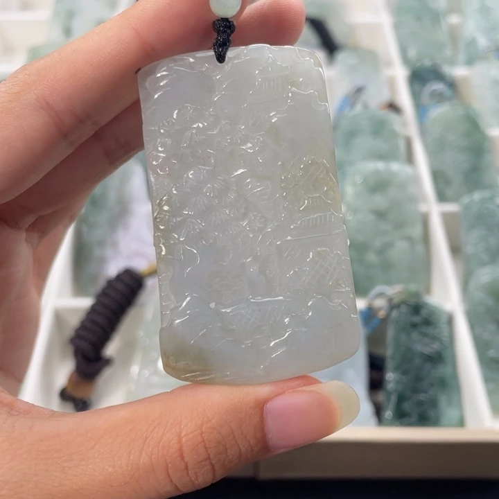 翡翠未镶嵌颈饰翡翠
