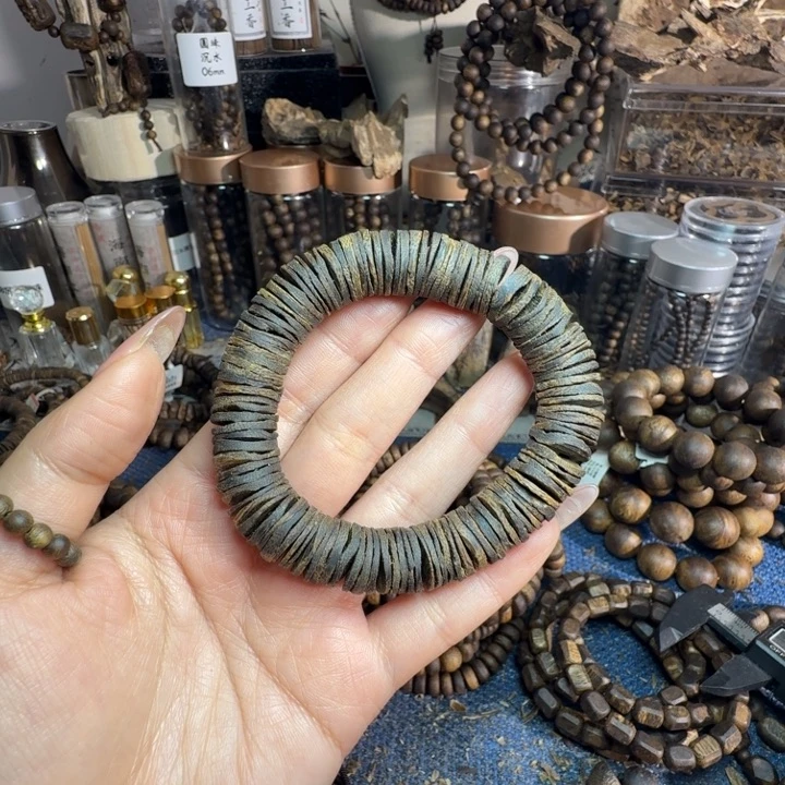 清***树沉香沉香碎屑1.2沉水药片毕业级单圈海南沉香