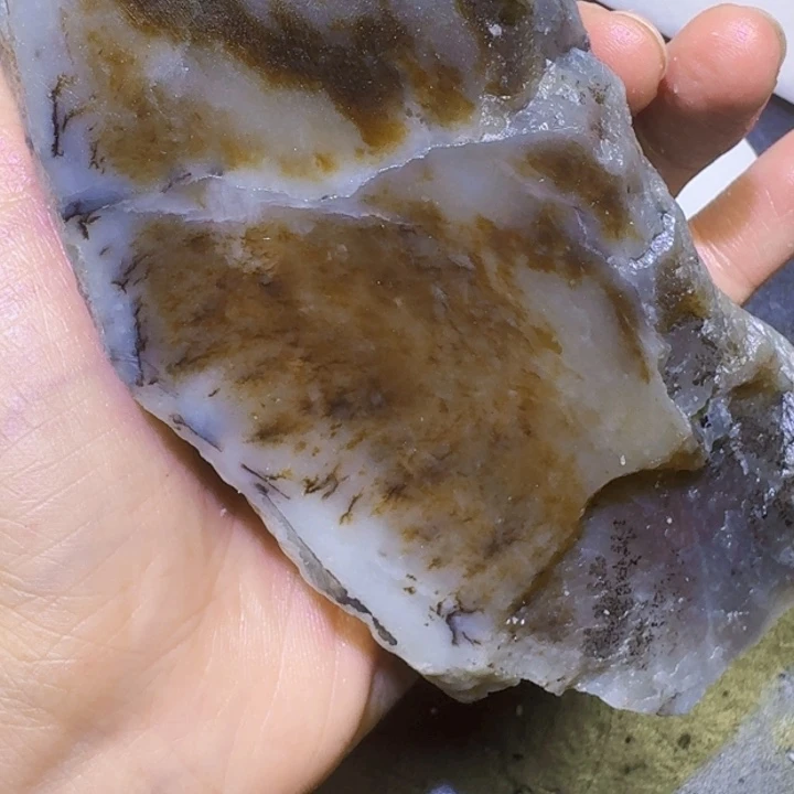 和田玉未镶嵌珠宝半成品