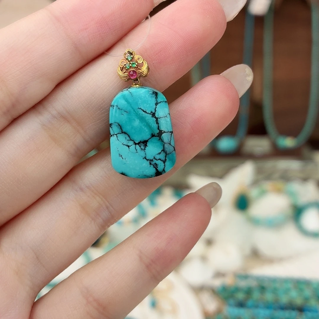 绿松石18K金镶嵌吊坠(赠链)