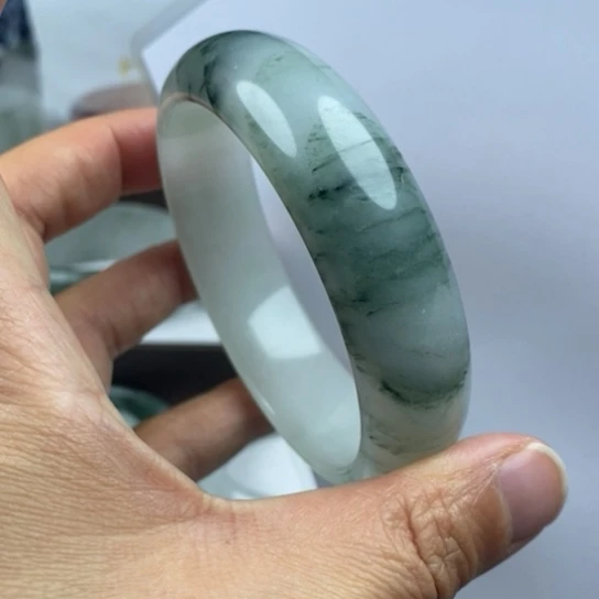 石英质玉（金丝玉）未镶嵌手镯