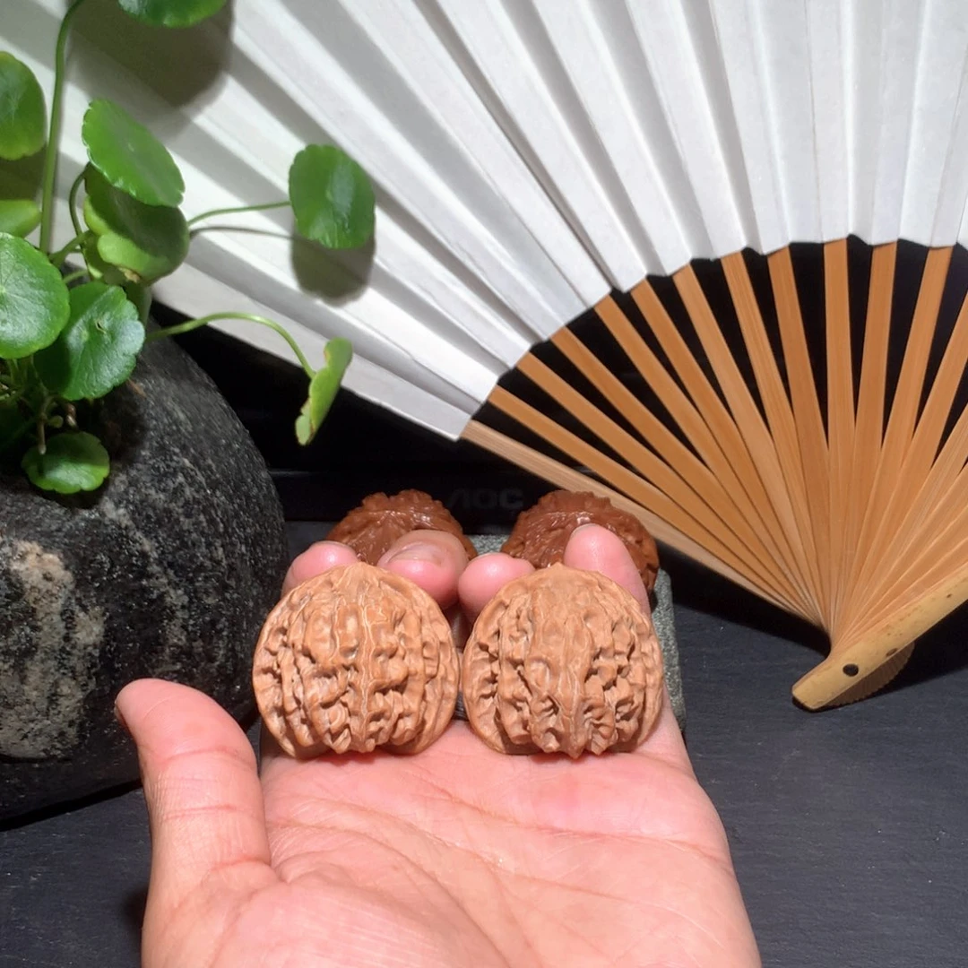 文玩核桃吊坠鱼的苹果园061408