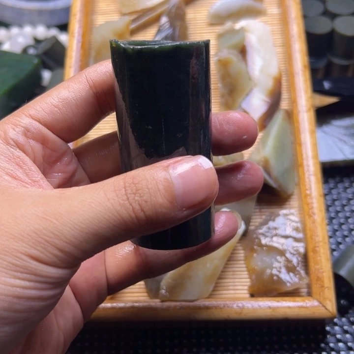 悦***技未镶嵌手链和田玉