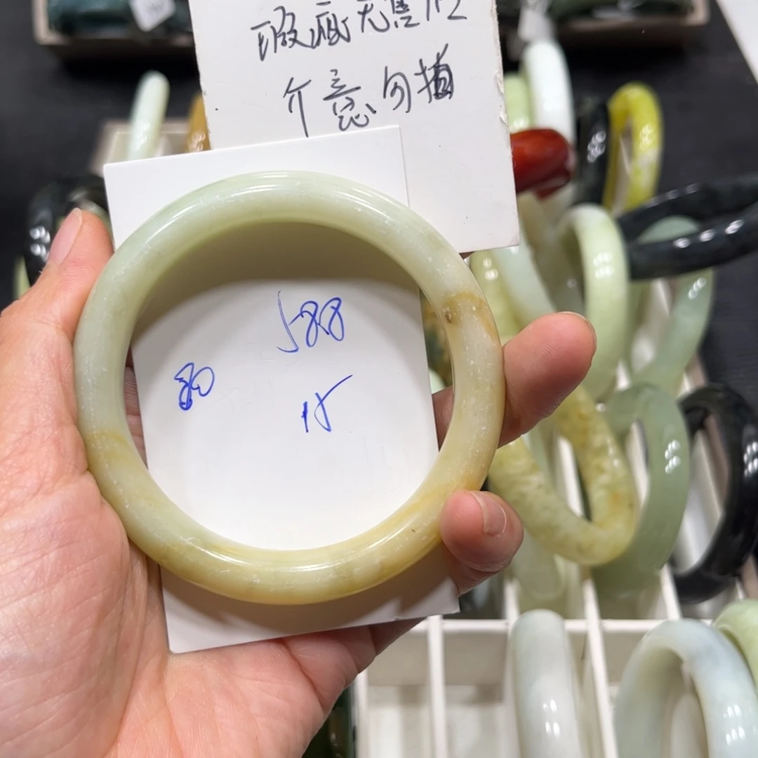 未镶嵌蛇纹石玉手镯