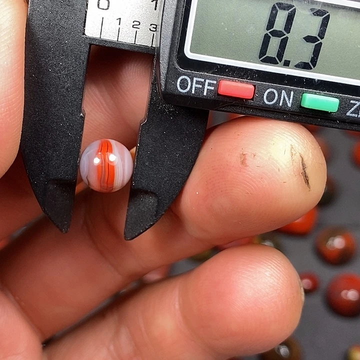 南红玛瑙未镶嵌车挂