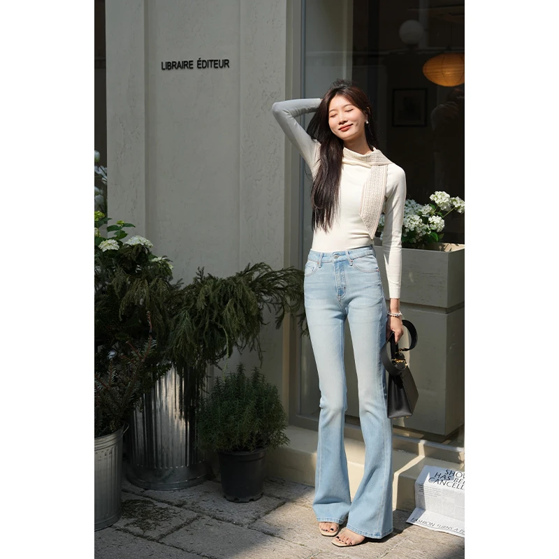 【ZOE】• 白月光 •浅蓝色法式风中高腰修身显瘦牛仔喇叭裤