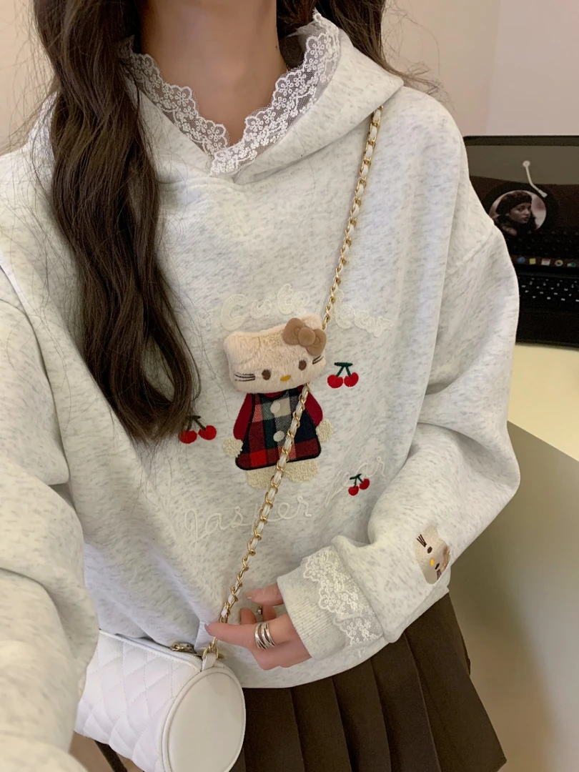 樱桃蕾丝猫咪挂件连帽卫衣女2025春季薄款宽松设计感慵懒风上衣