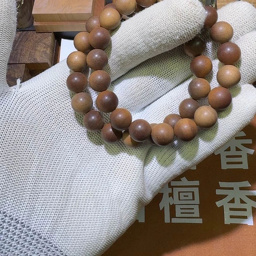 檀香木百年土沉1.0×19颗