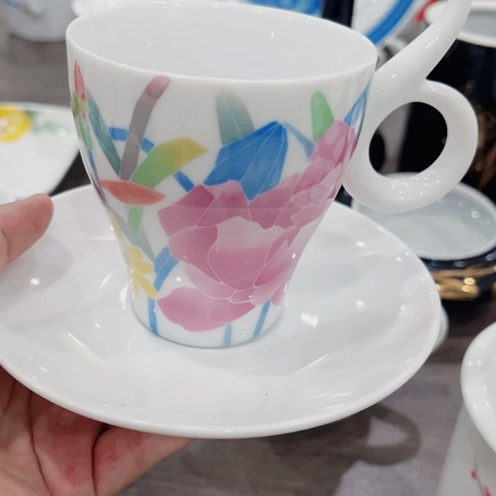 杯釉下五彩瓷的制作工艺
