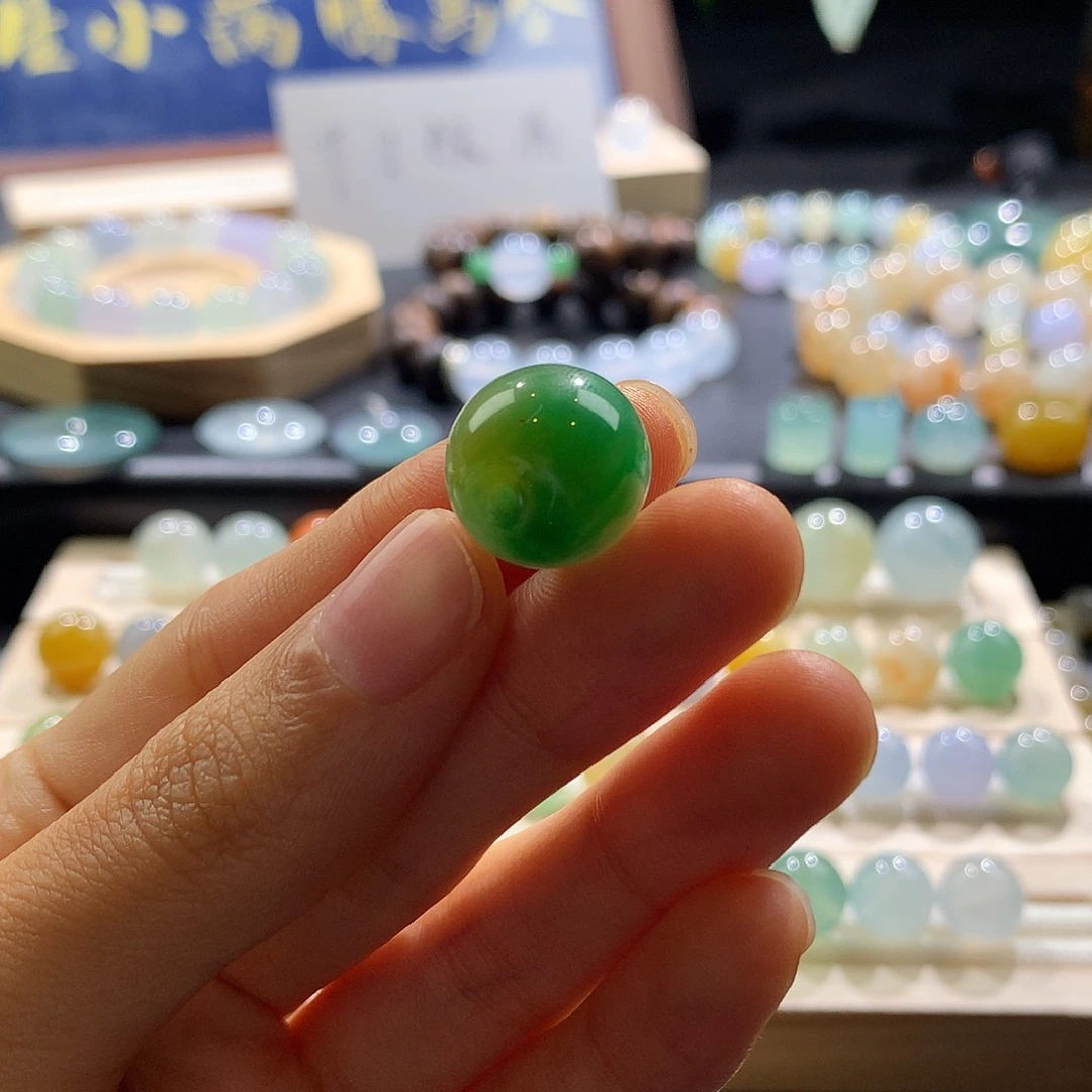 用***3翡翠散珠翡翠珠子