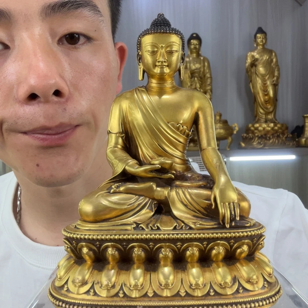 飞*佛像的造型和造型
