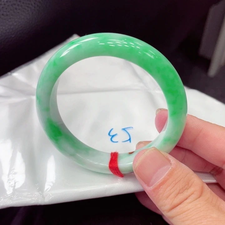 未镶嵌手镯翡翠翡翠