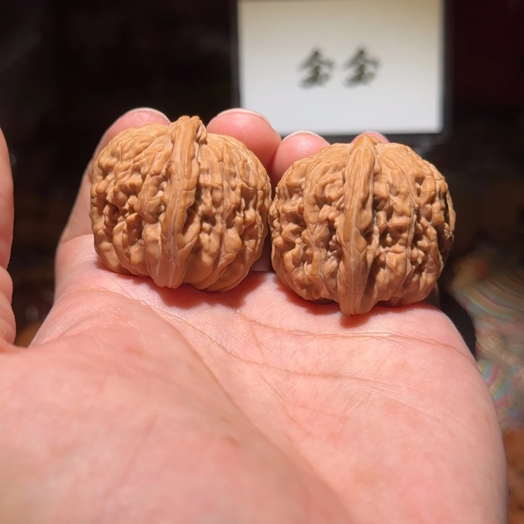 把件核桃1490四座楼，尺寸40