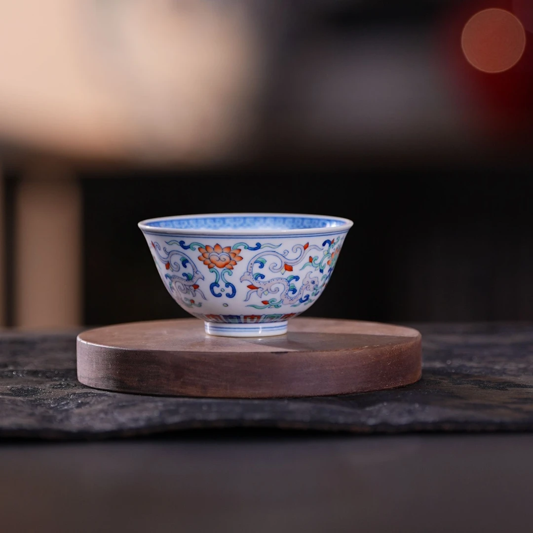 涂杏花丨斗彩缠枝螭龙纹杯100ml |周大乐优选