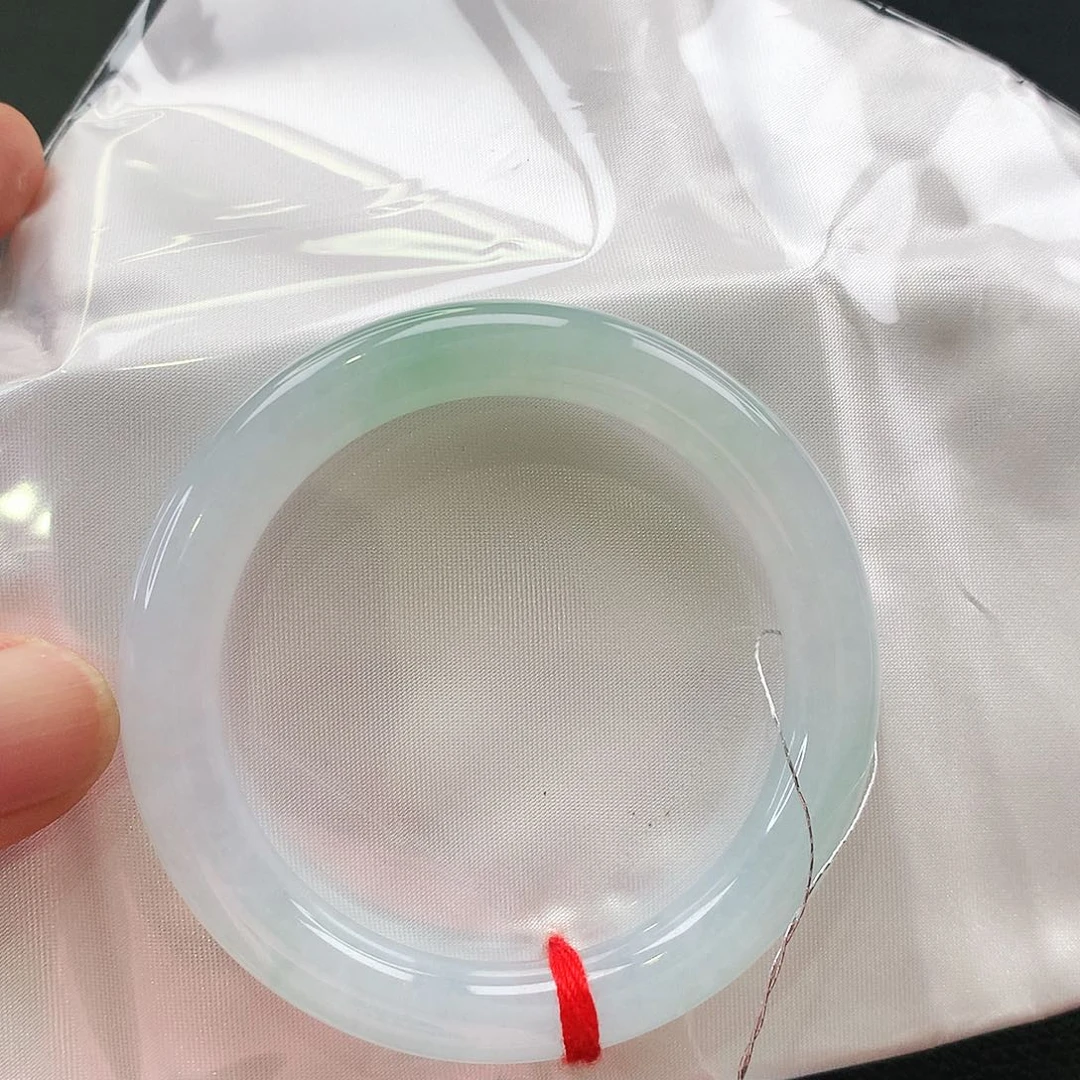 未镶嵌手镯翡翠天然翡翠手镯