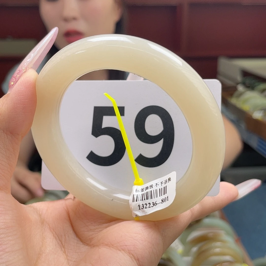 未镶嵌手镯和田玉强推！大大漏！