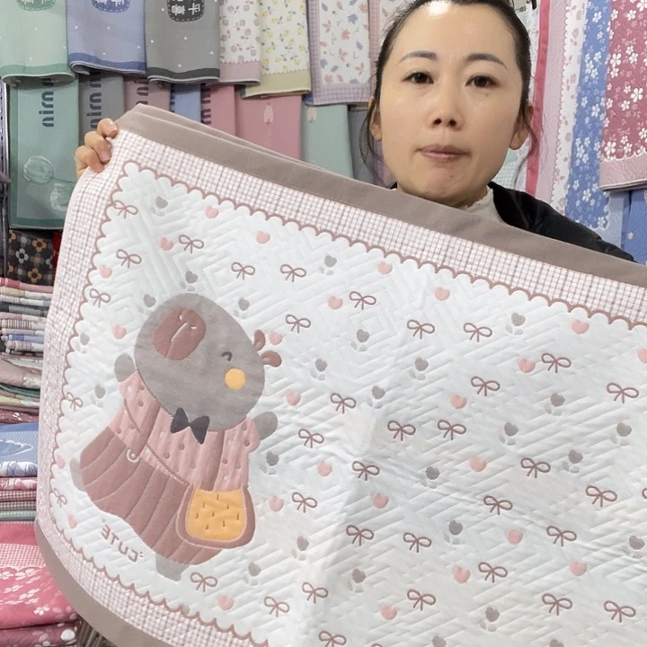 棉特价促销咖色快乐熊