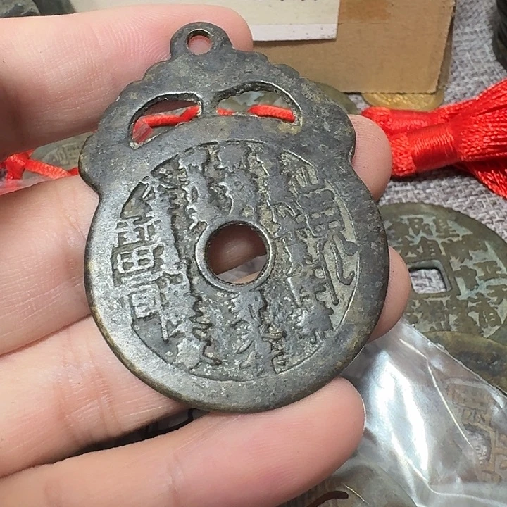 李***9铜现代工艺品花钱