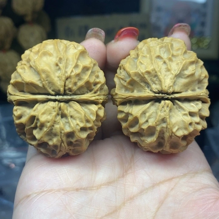 小***儿吊坠文玩核桃47凤凰牡丹