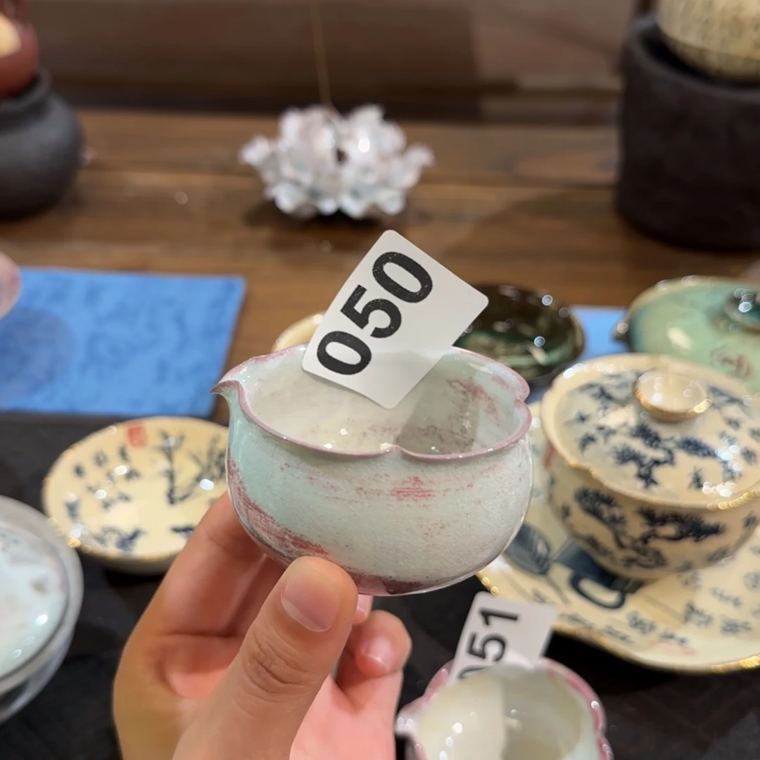 芝***兔景德镇手作器皿了