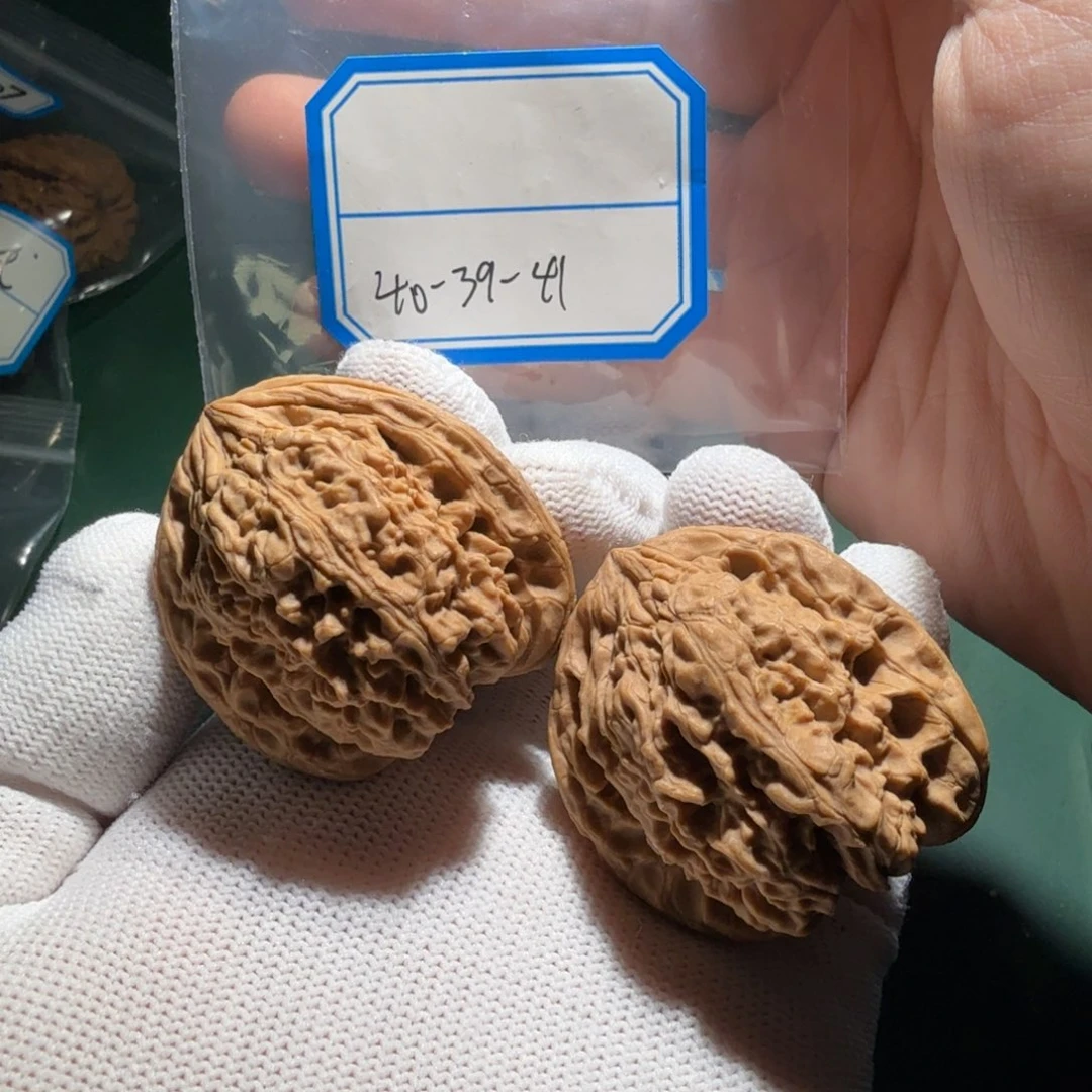 文玩核桃吊坠南疆村6