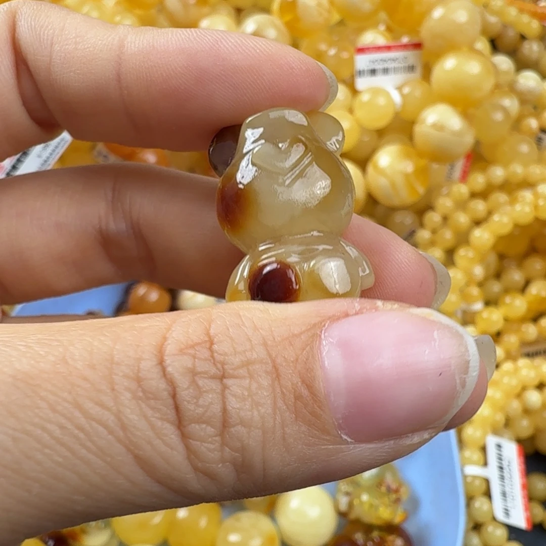 琥珀未镶嵌珠宝奇石