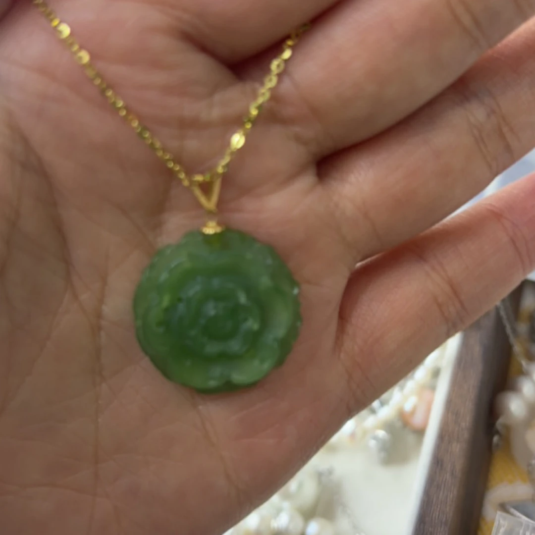 碧玉太阳花金镶牡丹石挂件锁骨链女款