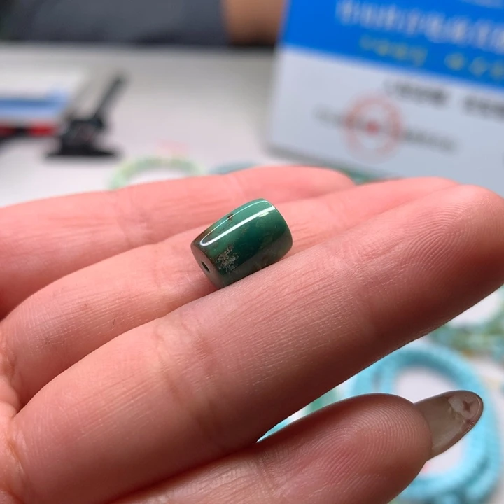 绿松石配饰未镶嵌