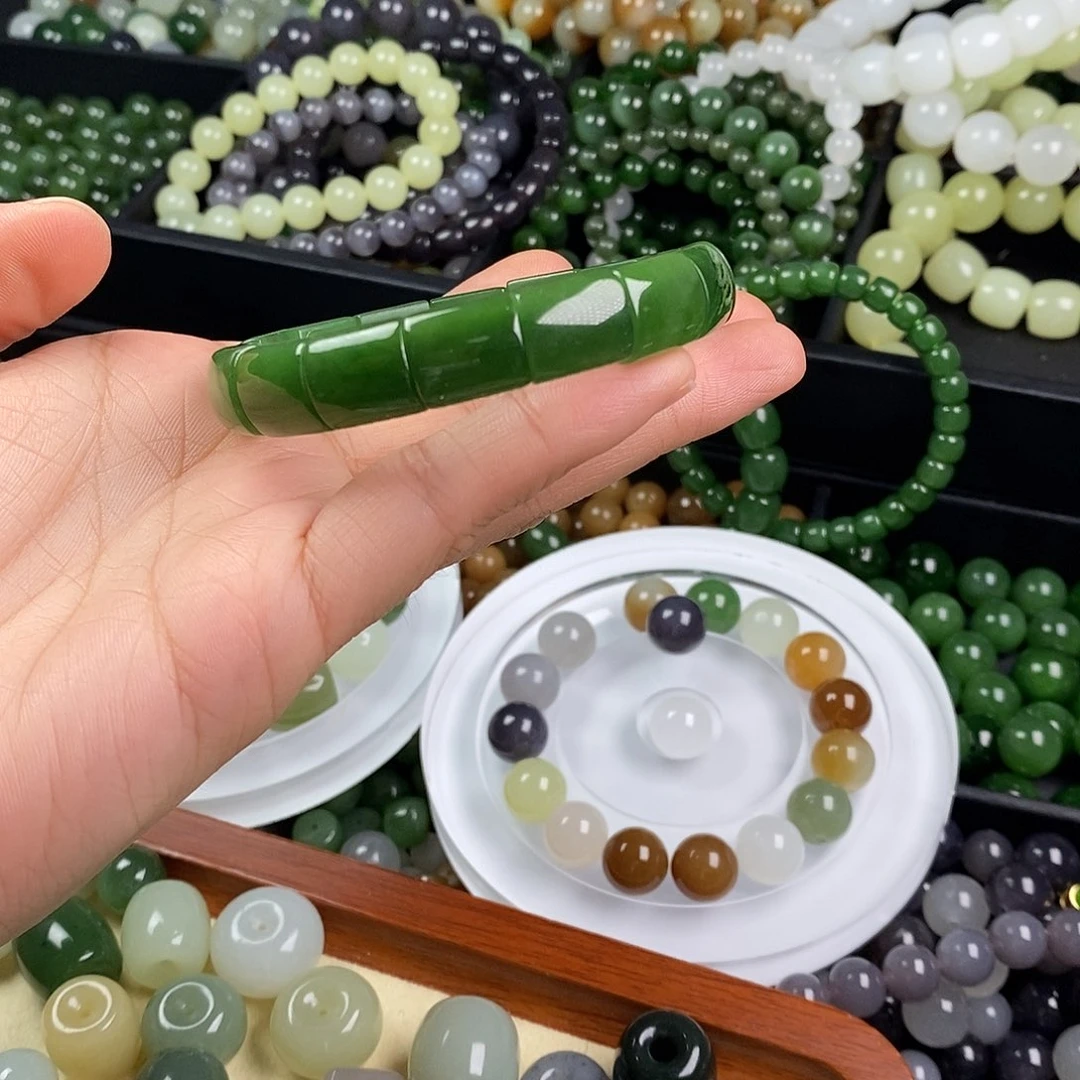 手链未镶嵌和田玉（碧玉）