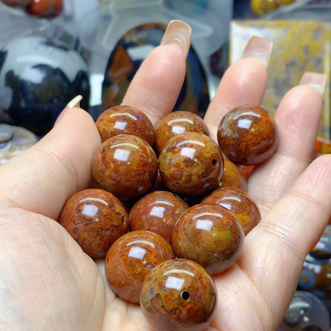 大***闲玛瑙/玉髓未镶嵌玛瑙