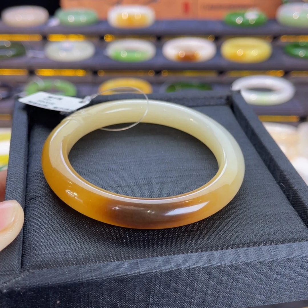 未镶嵌手镯和田玉-红糖渐变54